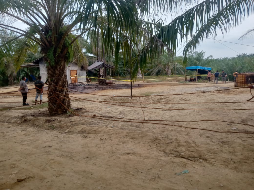 OTK Penambang Minyak Ilegal Diduga Buka Paksa Police Line Polres Aceh Timur